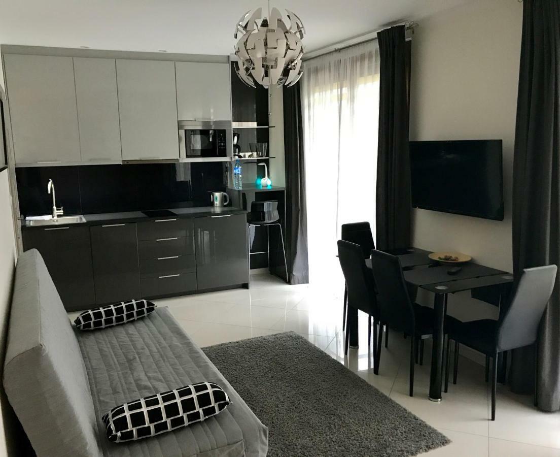 ורשה Moko Apartment Parking W Cenie מראה חיצוני תמונה